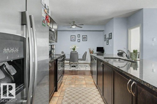 #204 5 Perron St, St. Albert, AB - Indoor Photo Showing Kitchen