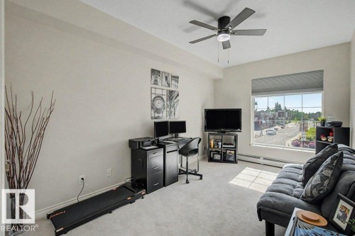 #204 5 Perron St, St. Albert, AB - Indoor Photo Showing Other Room