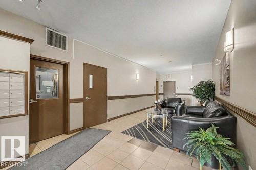 #204 5 Perron St, St. Albert, AB - Indoor Photo Showing Other Room