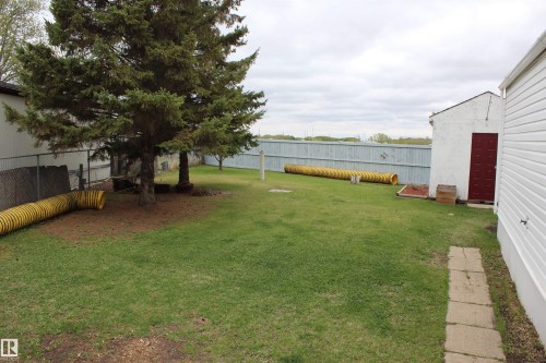 1118 Lakevista Drive   Sherwood Park, AB T8H 1J6