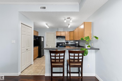#507 164 Bridgeport Bv, Leduc, AB - Indoor Photo Showing Kitchen