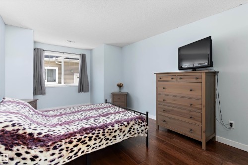 #507 164 Bridgeport Bv, Leduc, AB - Indoor Photo Showing Bedroom
