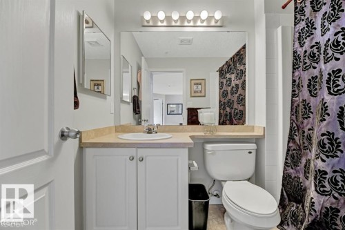 #229 1520 Hammond Gate Nw, Edmonton, AB - Indoor Photo Showing Bathroom