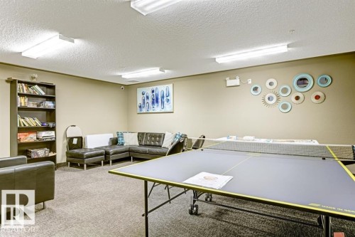#229 1520 Hammond Gate Nw, Edmonton, AB - Indoor Photo Showing Other Room