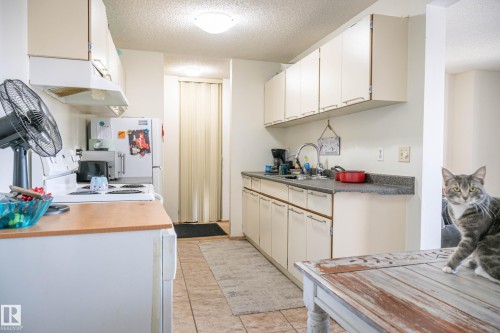 #301 104 10 St, Cold Lake, AB - Indoor Photo Showing Kitchen
