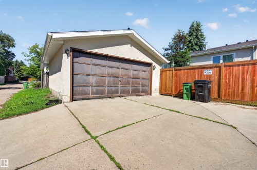 18303 76 Avenue Nw, Edmonton, AB - Outdoor With Exterior