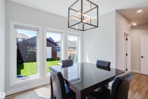1665 Plum Circle Circle Sw, Edmonton, AB - Indoor Photo Showing Dining Room