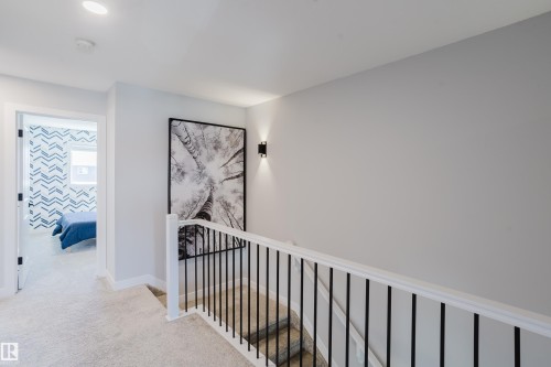 1665 Plum Circle Circle Sw, Edmonton, AB - Indoor Photo Showing Other Room