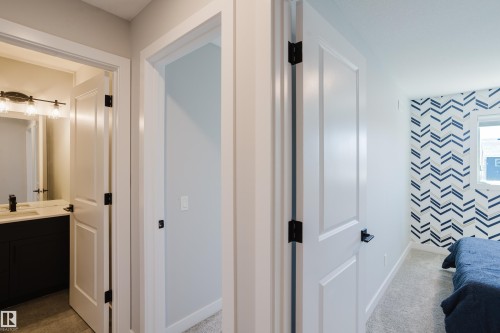 1665 Plum Circle Circle Sw, Edmonton, AB - Indoor