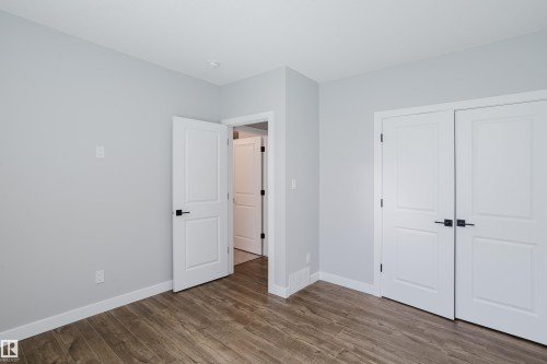 1665 Plum Circle Circle Sw, Edmonton, AB - Indoor Photo Showing Other Room