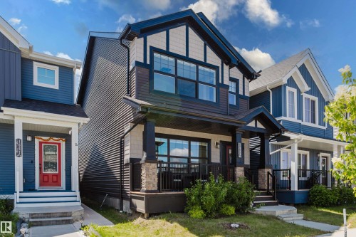 1665 Plum Circle Circle Sw, Edmonton, AB - Outdoor With Facade