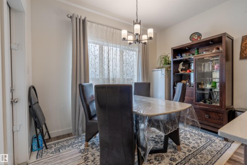 2066 Graydon Hill Crescent Sw, Edmonton, AB - Indoor Photo Showing Dining Room