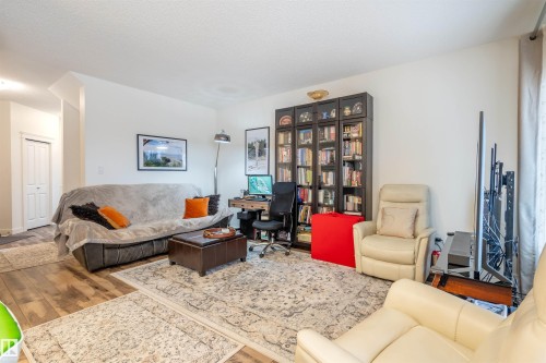 2066 Graydon Hill Crescent Sw, Edmonton, AB - Indoor Photo Showing Living Room