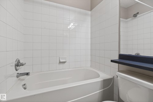 #319 16303 95 St Nw, Edmonton, AB - Indoor Photo Showing Bathroom
