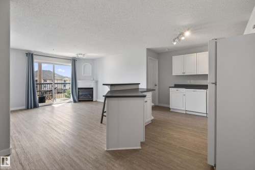 #319 16303 95 St Nw, Edmonton, AB - Indoor