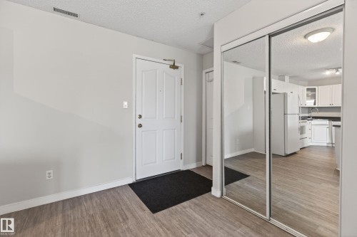 #319 16303 95 St Nw, Edmonton, AB - Indoor Photo Showing Other Room