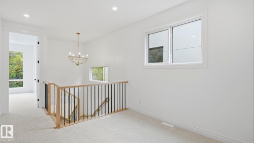 9224 94 Street Nw, Edmonton, AB - Indoor Photo Showing Other Room