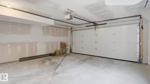 9224 94 Street Nw, Edmonton, AB - Indoor Photo Showing Garage