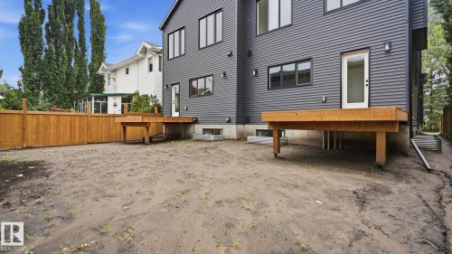 9224 94 Street Nw, Edmonton, AB - Outdoor
