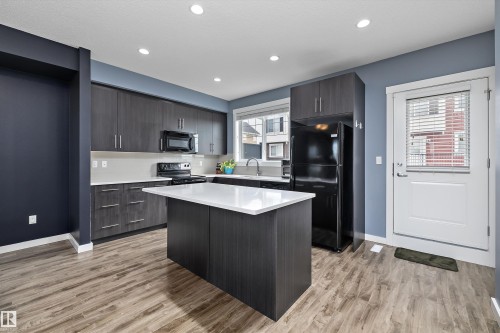 #2202 8530 94 St, Fort Saskatchewan, AB - Indoor Photo Showing Kitchen