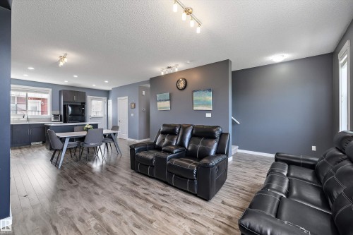 #2202 8530 94 St, Fort Saskatchewan, AB - Indoor Photo Showing Living Room