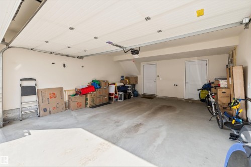 #2202 8530 94 St, Fort Saskatchewan, AB - Indoor Photo Showing Garage