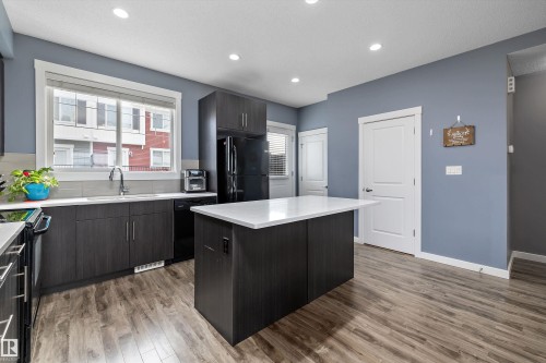 #2202 8530 94 St, Fort Saskatchewan, AB - Indoor Photo Showing Kitchen