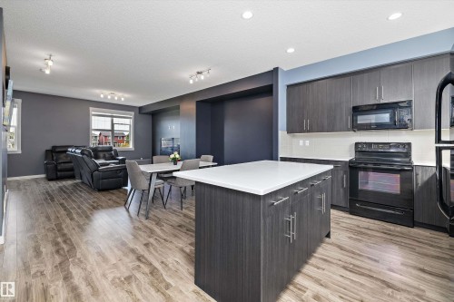 #2202 8530 94 St, Fort Saskatchewan, AB - Indoor Photo Showing Kitchen