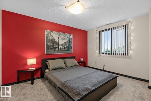 #801 9707 106 St Nw, Edmonton, AB - Indoor Photo Showing Bedroom