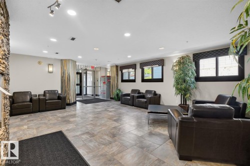 #801 9707 106 St Nw, Edmonton, AB - Indoor