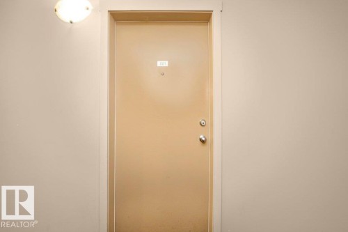#221 111 Watt Cm Sw, Edmonton, AB - Indoor Photo Showing Other Room