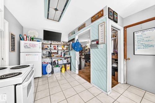 12718 126 Street Nw, Edmonton, AB - Indoor