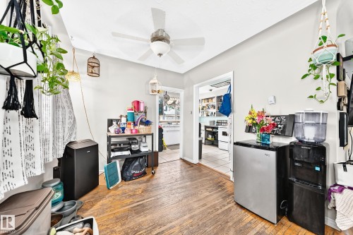 12718 126 Street Nw, Edmonton, AB - Indoor