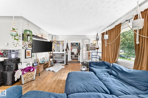 12718 126 Street Nw, Edmonton, AB - Indoor