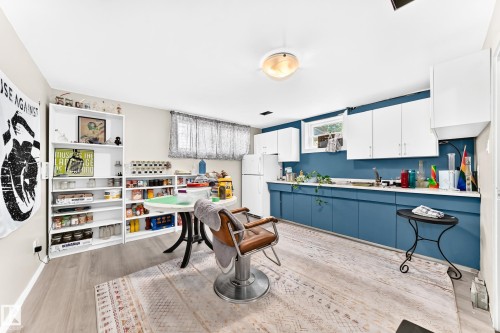 12718 126 Street Nw, Edmonton, AB - Indoor Photo Showing Kitchen