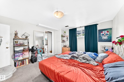 12718 126 Street Nw, Edmonton, AB - Indoor Photo Showing Bedroom