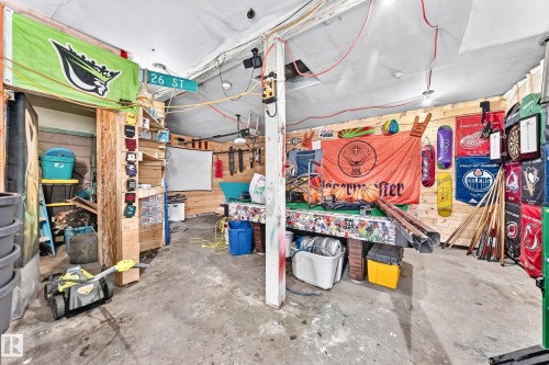 12718 126 Street Nw, Edmonton, AB - Indoor Photo Showing Garage