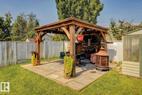 7912 154 Avenue Nw, Edmonton, AB - Outdoor