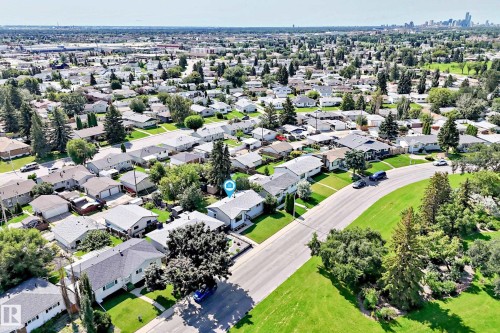 Aerial view showcasing a residential neighborhood with a variety of detached homes - 5519 142 Avenue Nw, Edmonton, AB - Outdoor With View