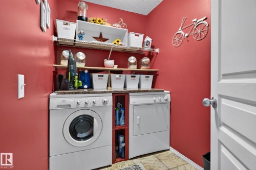 226 Brookview Way, Stony Plain, AB - Indoor Photo Showing Laundry Room