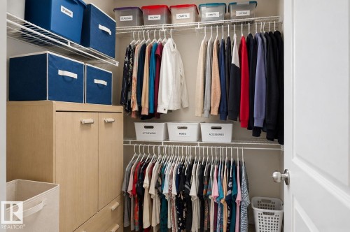 226 Brookview Way, Stony Plain, AB - Indoor With Storage