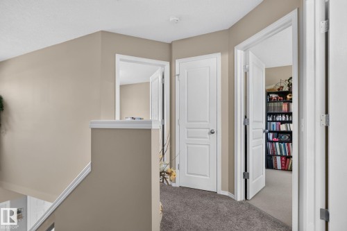 226 Brookview Way, Stony Plain, AB - Indoor Photo Showing Other Room