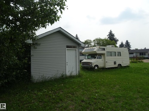 Image quality insufficient for description - 5140 51 Avenue, Vilna, AB 