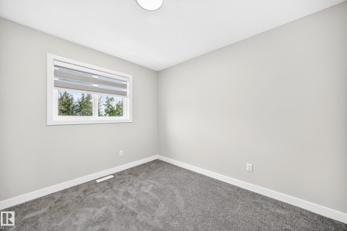 71 Patriot Way, Spruce Grove, AB - Indoor Photo Showing Other Room