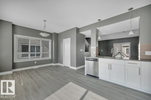 #13 13003 132 Av Nw, Edmonton, AB - Indoor Photo Showing Kitchen