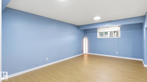 12002 91 Street Nw, Edmonton, AB - Indoor Photo Showing Other Room