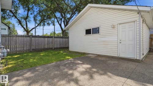 12002 91 Street Nw, Edmonton, AB - Outdoor