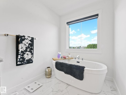 7151 Edgemont Way Nw, Edmonton, AB 