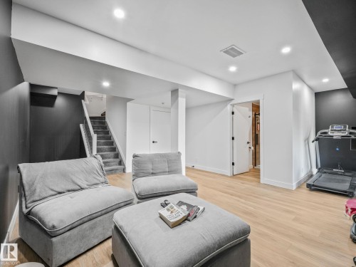 7151 Edgemont Way Nw, Edmonton, AB 