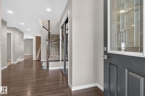 3536 Claxton Crescent Sw, Edmonton, AB - Indoor Photo Showing Other Room